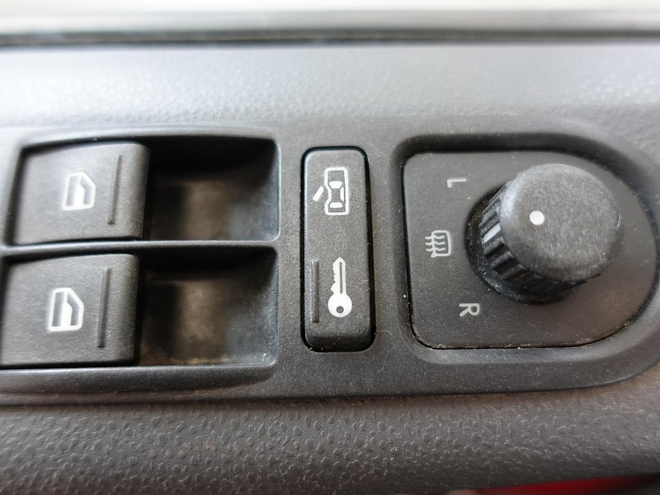 Volkswagen Transporter 2.5TDi  6míst