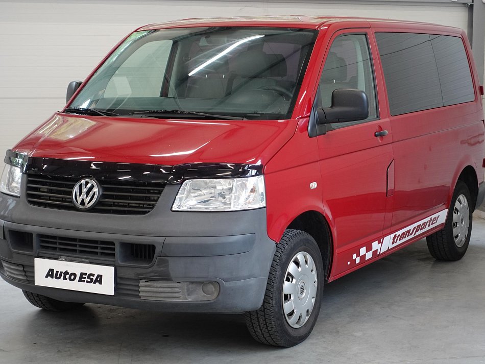 Volkswagen Transporter 2.5TDi  6míst