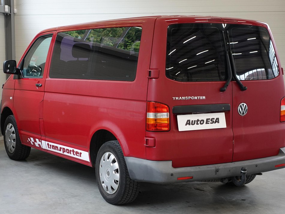 Volkswagen Transporter 2.5TDi  6míst