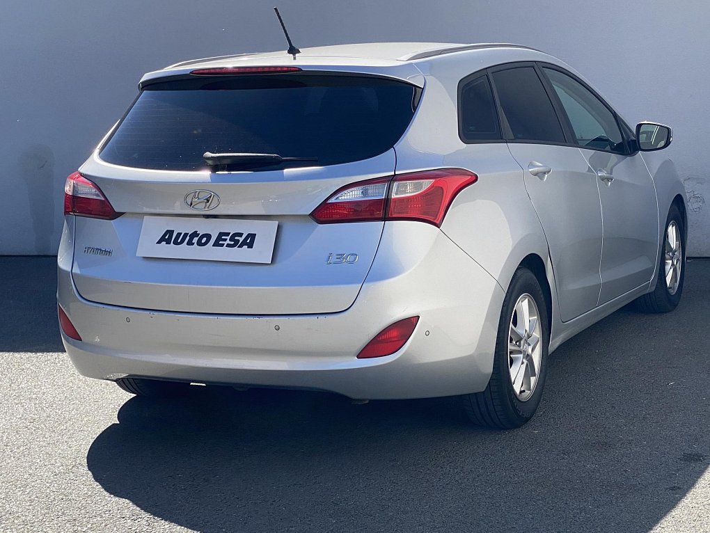 Hyundai I30 1.6CRDi Trikolor