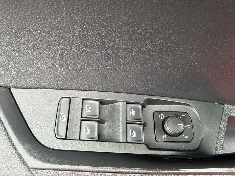 Škoda Karoq 1.6TDi Ambition