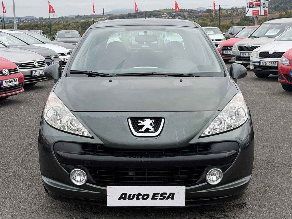 Peugeot 207 1.4 i 