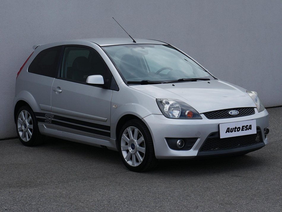 Ford Fiesta 2.0i 