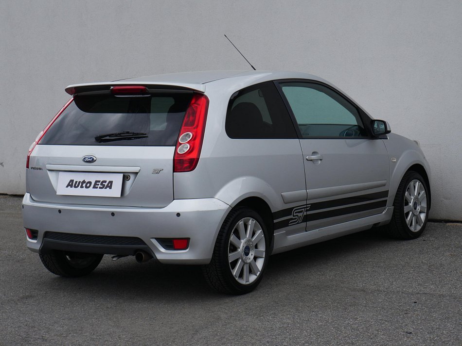 Ford Fiesta 2.0i 