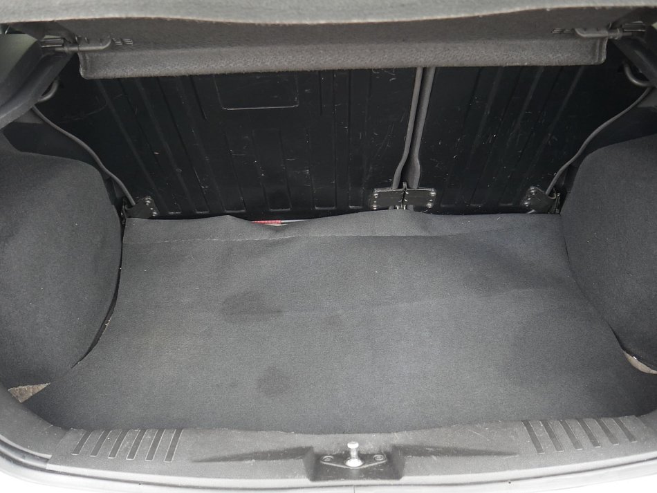 Ford Fiesta 2.0i 