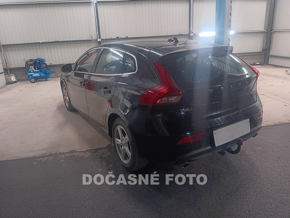 Volvo V40 2.0 D3 