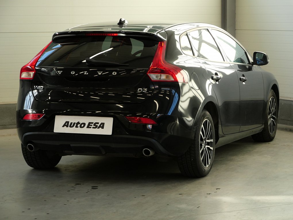 Volvo V40 2.0D 