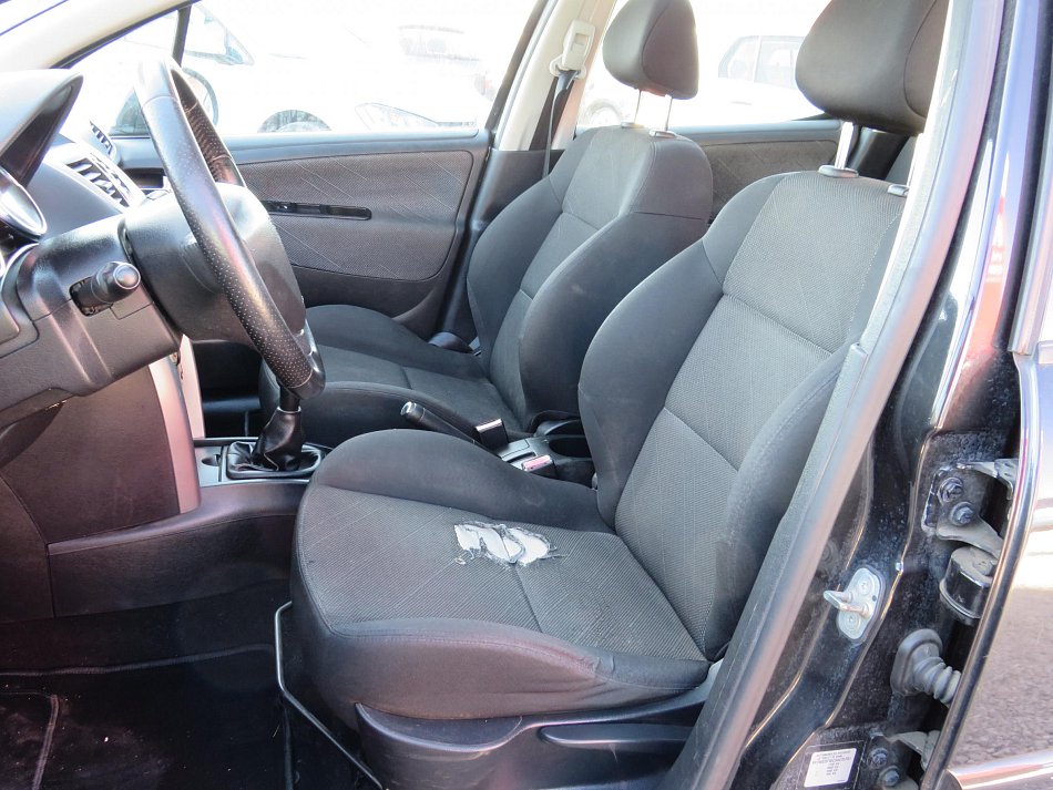 Peugeot 207 1.6i 