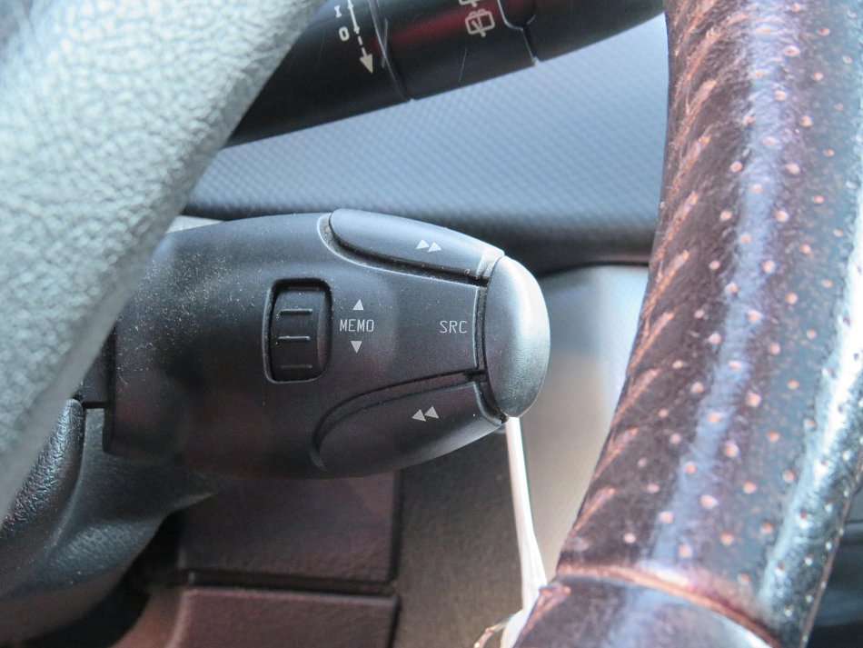 Peugeot 207 1.6i 