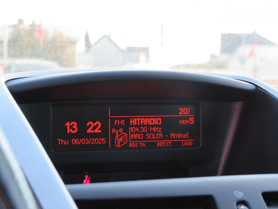 Peugeot 207 1.6i 