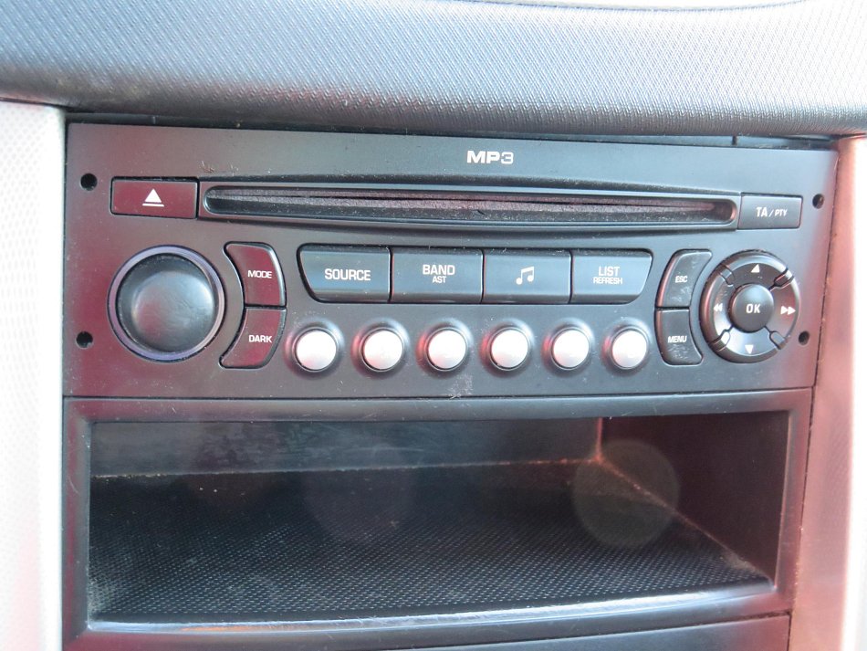 Peugeot 207 1.6i 