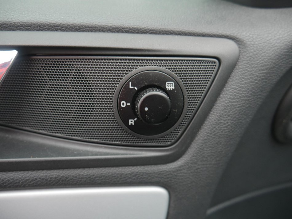 Škoda Octavia II 1.6 MPi Ambiente