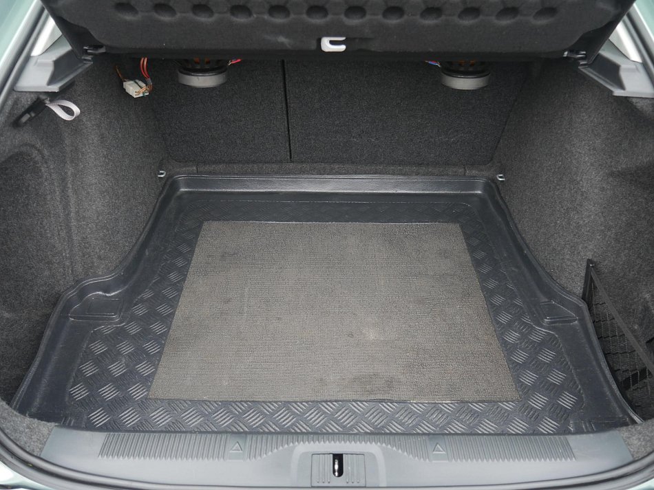 Škoda Octavia II 1.6 MPi Ambiente