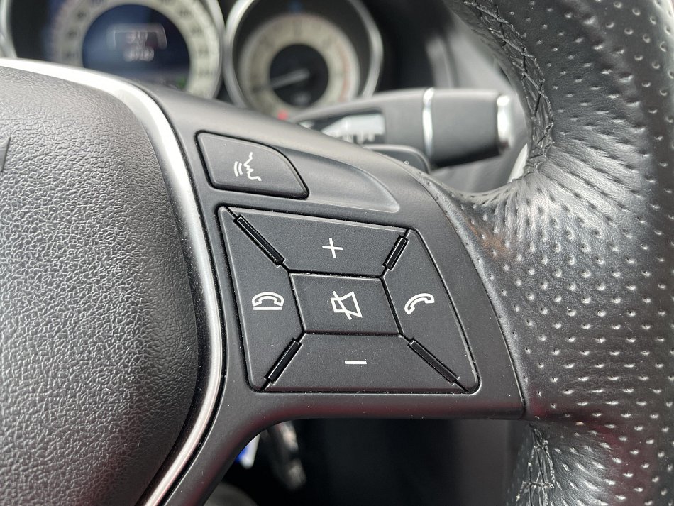 Mercedes-Benz Třída E 3.0 CDi  E350
