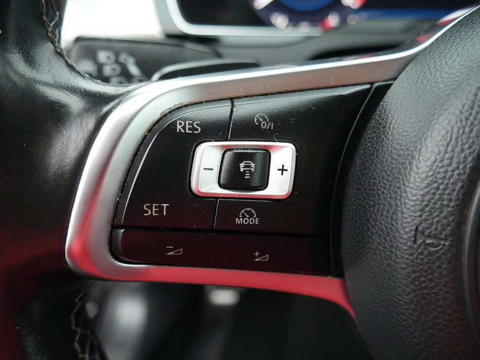 Volkswagen Passat 2.0 TDi R-Line 4x4