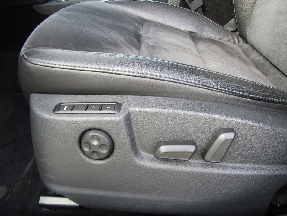 Škoda Superb II 2.0 TDi Elegance