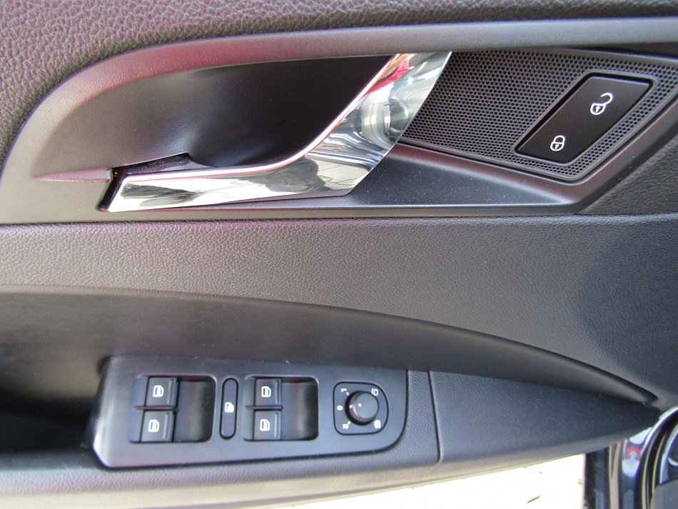 Škoda Superb II 2.0 TDi Elegance