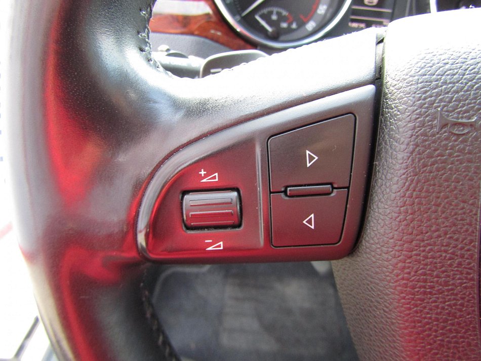 Škoda Superb II 2.0 TDi Elegance