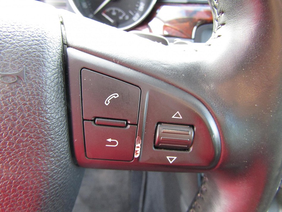 Škoda Superb II 2.0 TDi Elegance