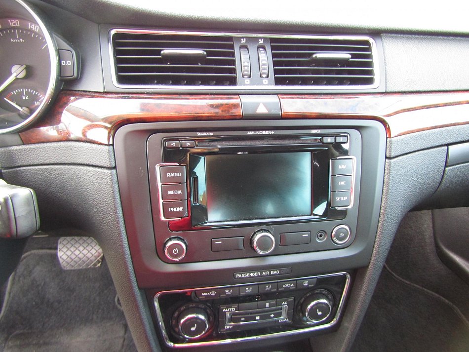 Škoda Superb II 2.0 TDi Elegance