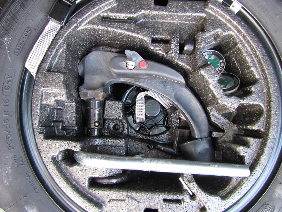 Škoda Superb II 2.0 TDi Elegance