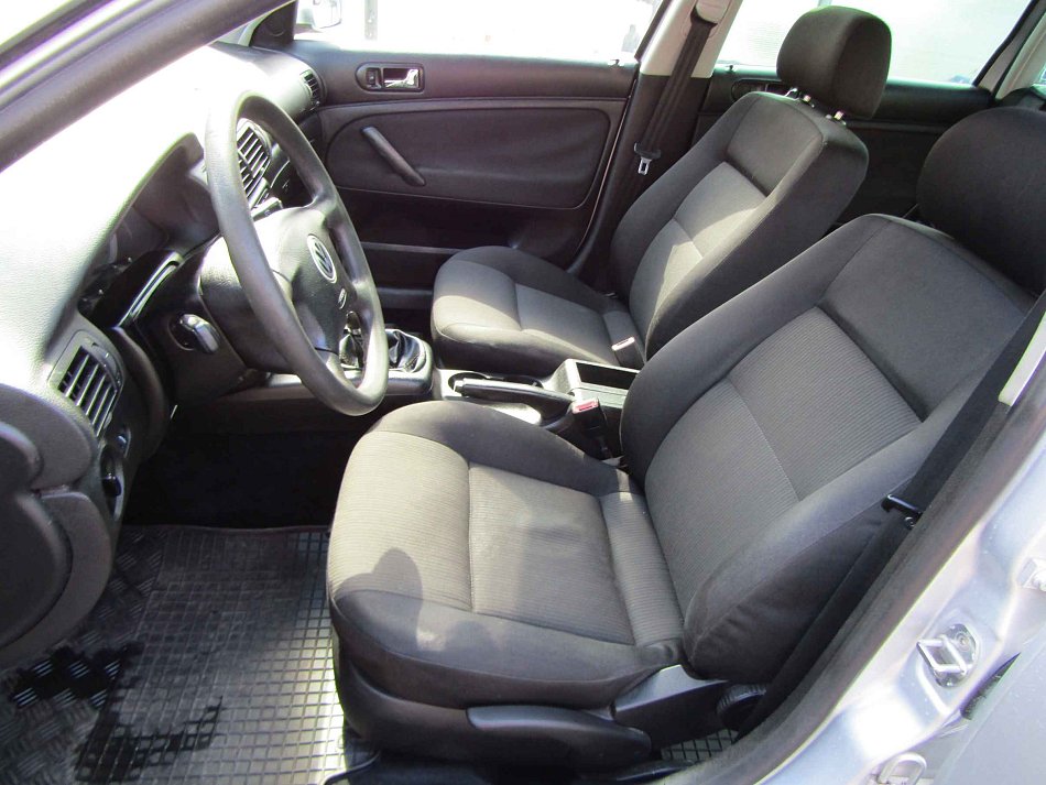 Volkswagen Passat 1.6 i 