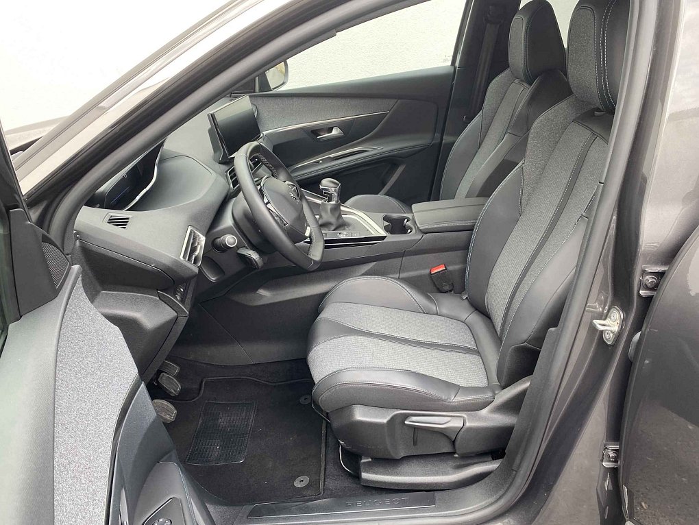 Peugeot 3008 1.2 PT Allure