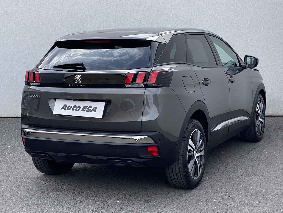 Peugeot 3008 1.2 PT Allure