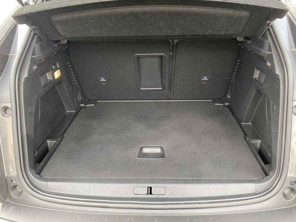Peugeot 3008 1.2 PT Allure