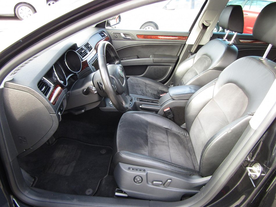 Škoda Superb II 2.0 TDi Elegance