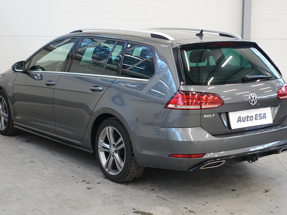 Volkswagen Golf 1.6 TDi R-Line