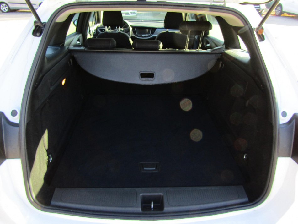 Opel Astra 1.6 CDTi 