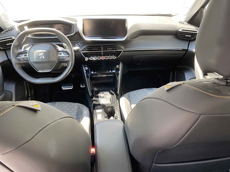 Peugeot 2008 1.2 PT Road Trip