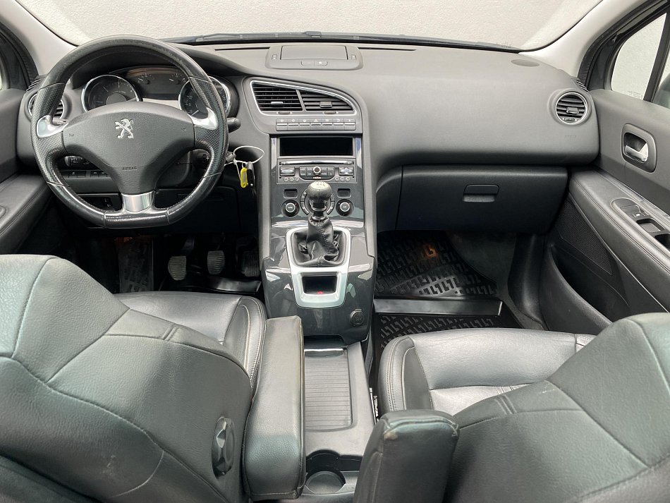 Peugeot 5008 2.0 HDi Allure 7míst