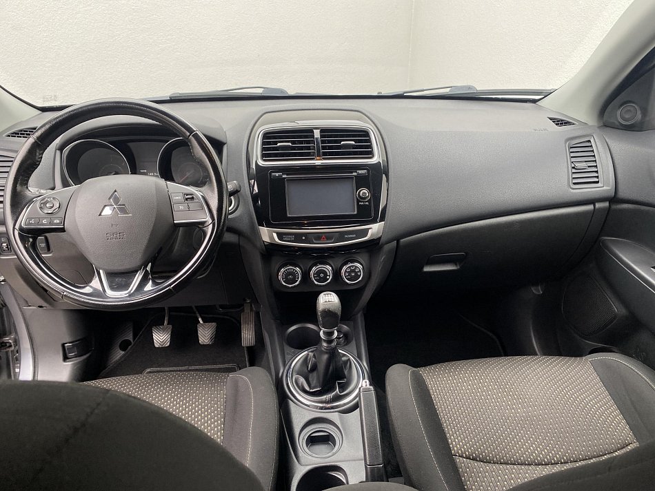 Mitsubishi ASX 1.6 Di-D Invite 2WD