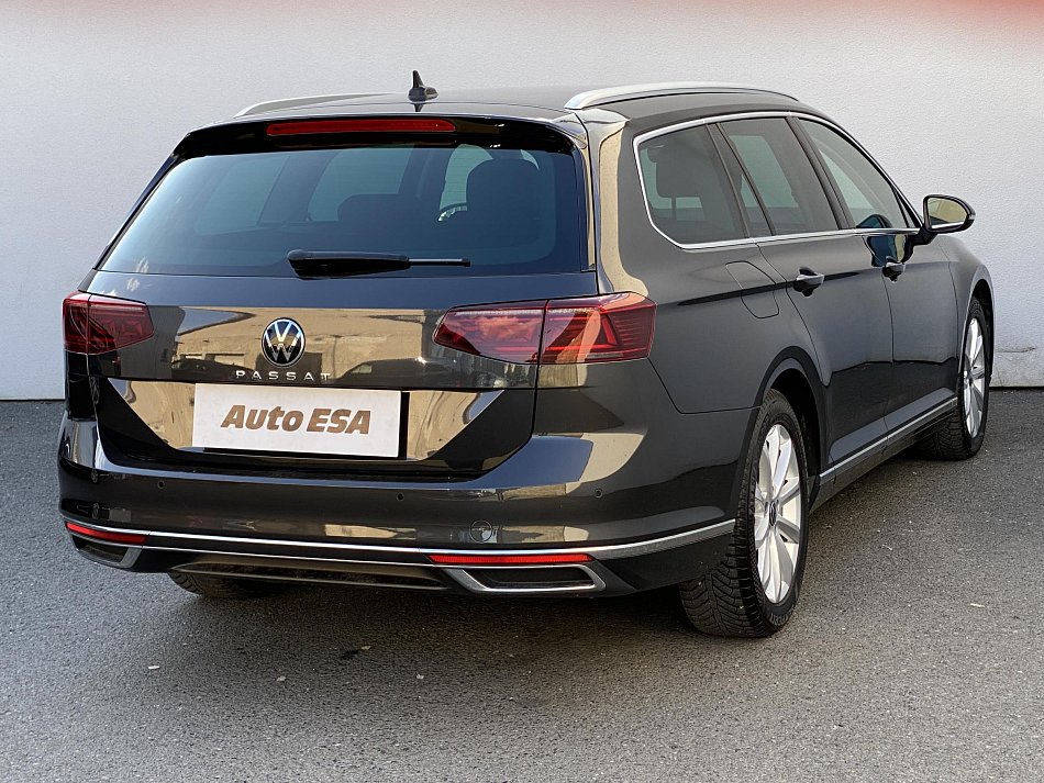 Volkswagen Passat 2.0 TDi Elegance