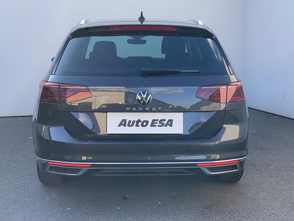 Volkswagen Passat 2.0 TDi Elegance