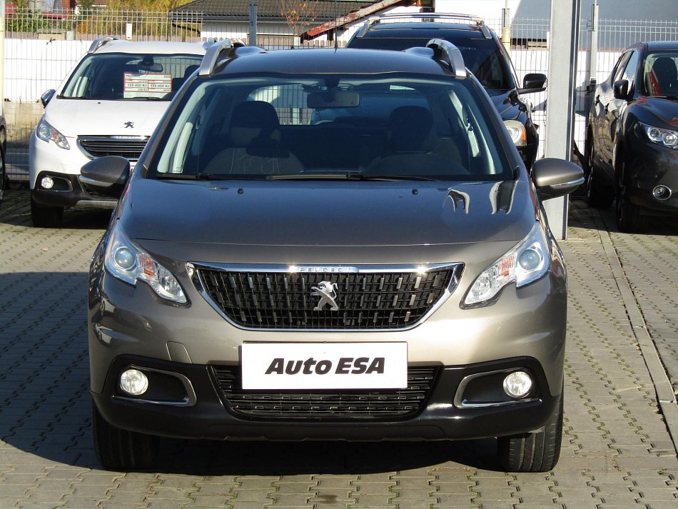Peugeot 2008 1.2i 