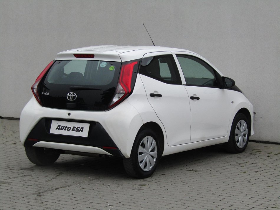 Toyota Aygo 1.0i 