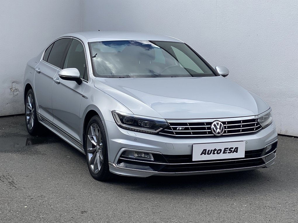 Volkswagen Passat 2.0 TDi Highline 4x4 R-Line