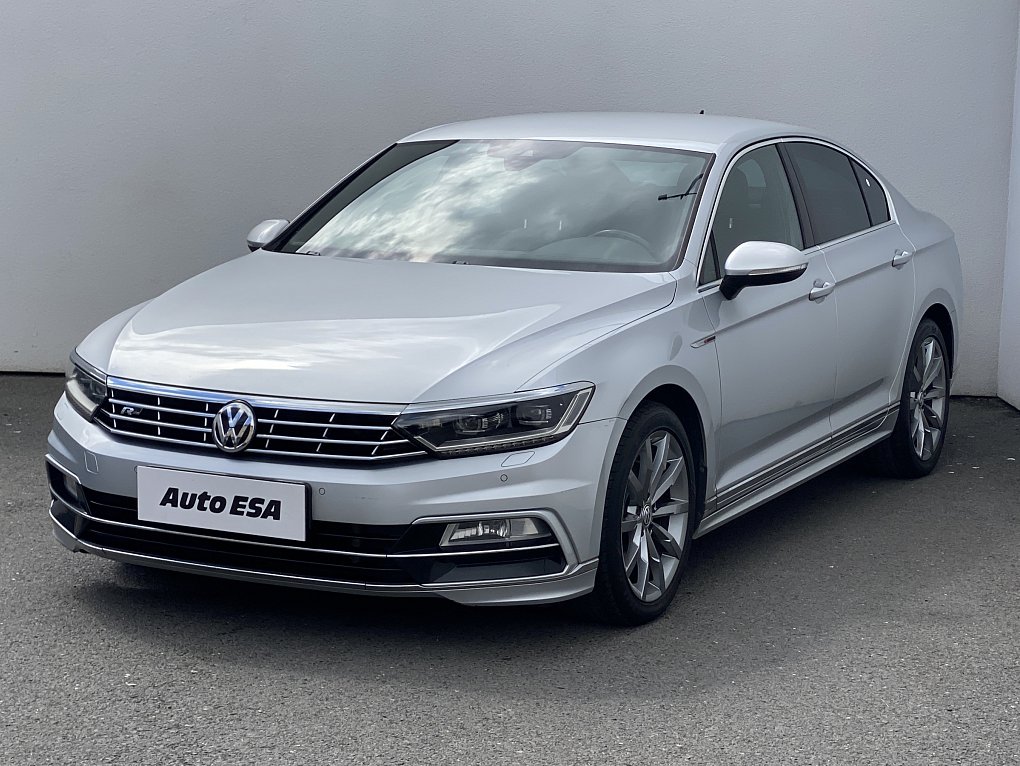 Volkswagen Passat 2.0 TDi Highline 4x4 R-Line