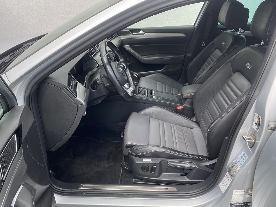 Volkswagen Passat 2.0 TDi Highline 4x4 R-Line
