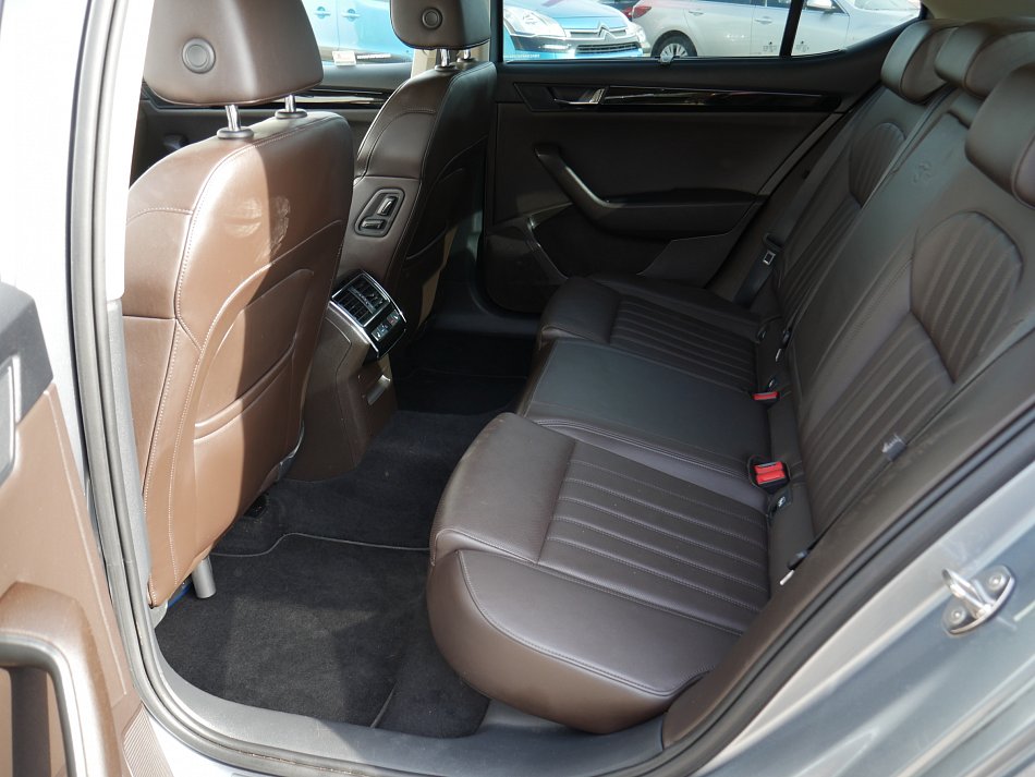 Škoda Superb III 2.0 TDi 