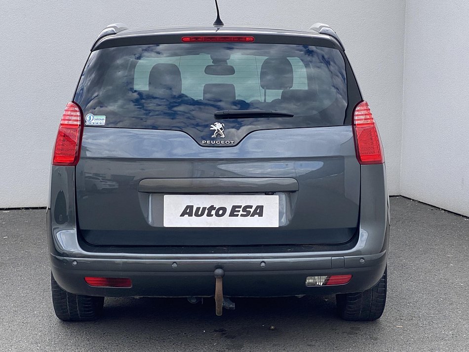 Peugeot 5008 2.0 HDi Allure 7míst