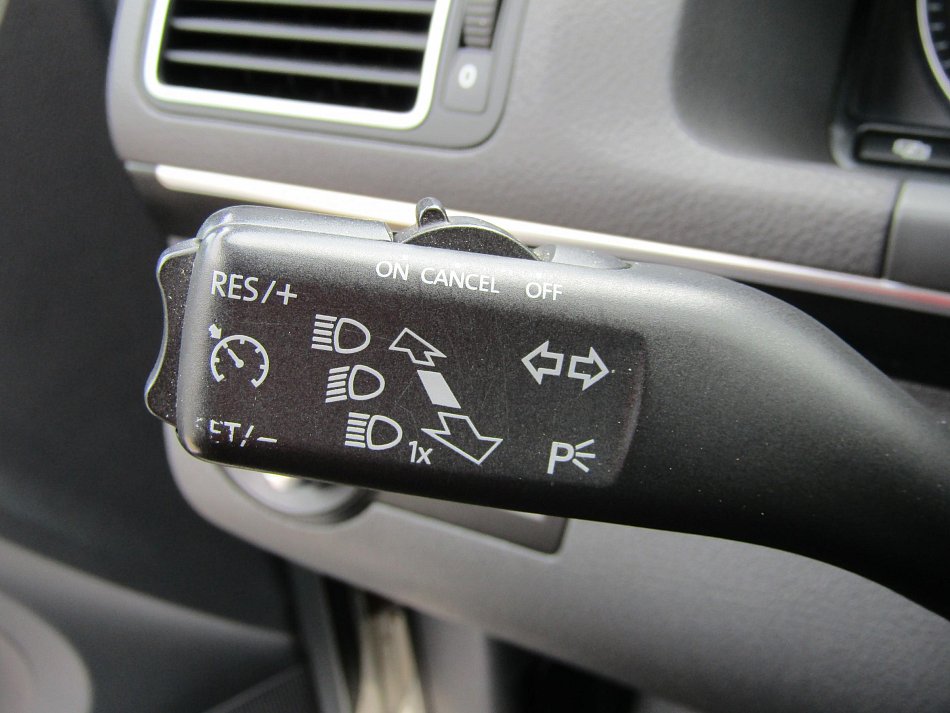 Volkswagen Touran 1.4 TSi 