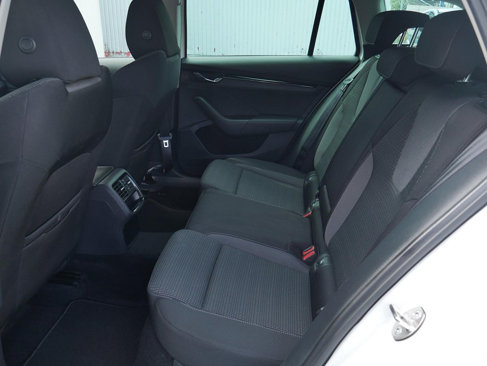 Škoda Octavia IV 2.0 TDi Ambition