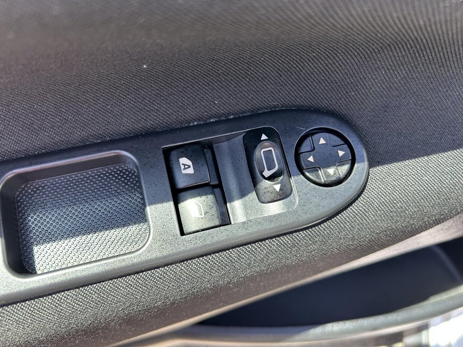 Peugeot 207 1.4i Outdoor SW