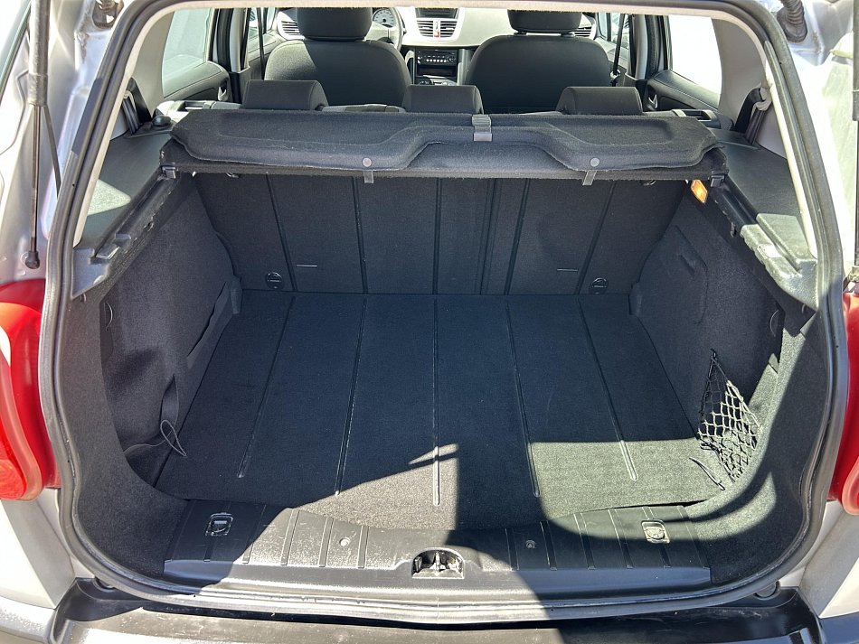 Peugeot 207 1.4i Outdoor SW