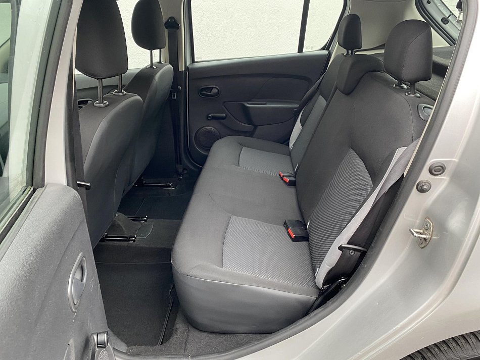 Dacia Sandero 1.2i 