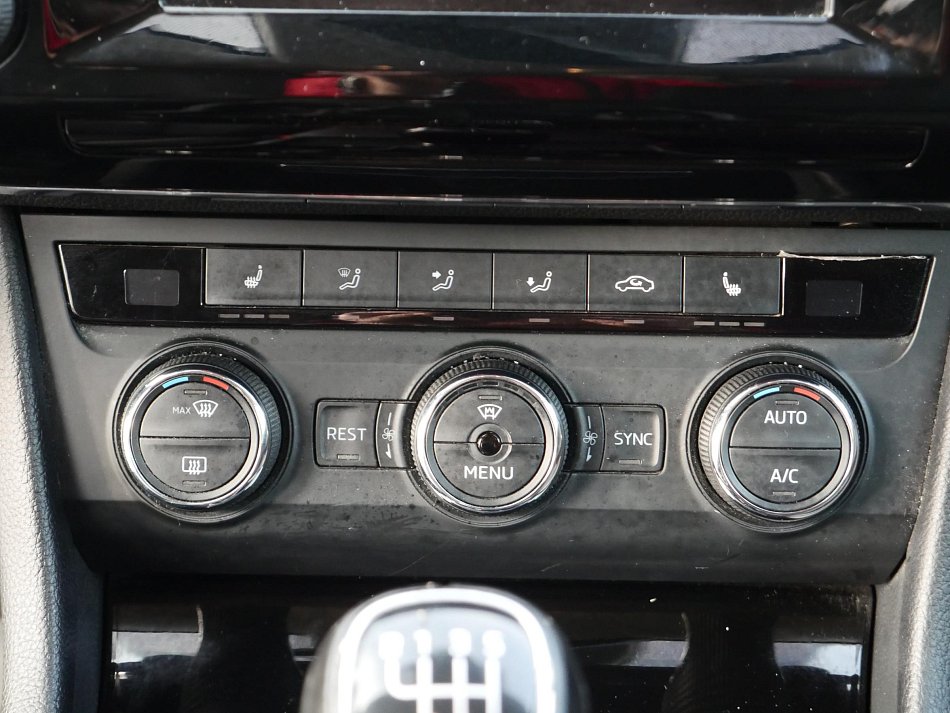 Škoda Superb III 2.0 TDi 